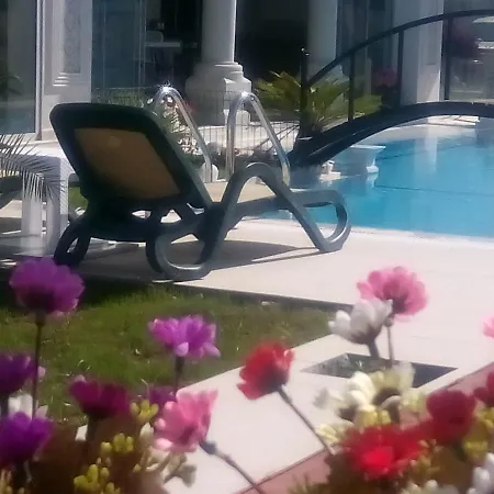 ホテル Dolunaydin